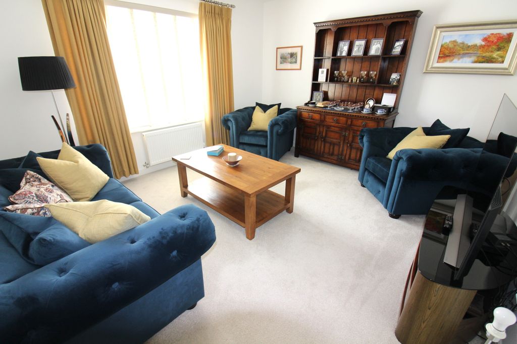 Property photo 2 of 26