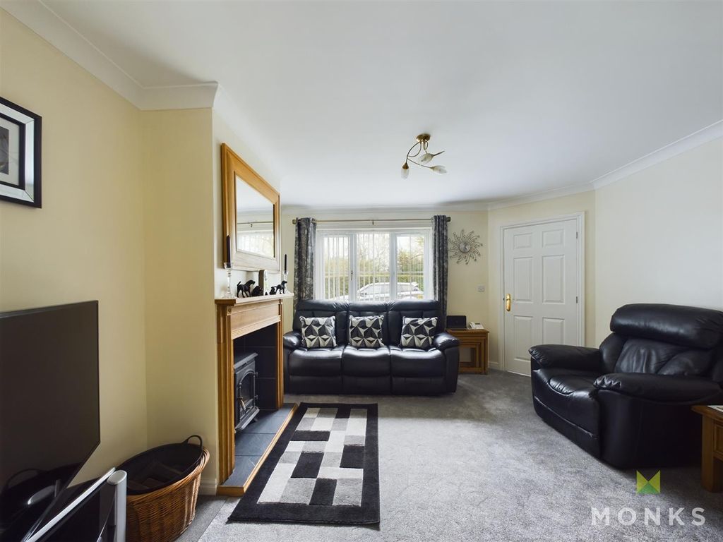 Property photo 3 of 19 Cam01348G0-Pr0375-Still017.Jpg