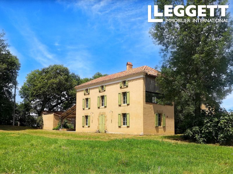 Property photo 2 of 10