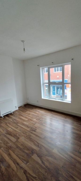 Property photo 1 of 3