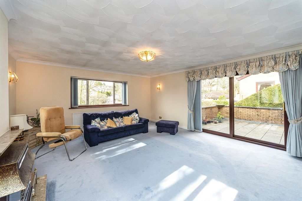 Property photo 3 of 34