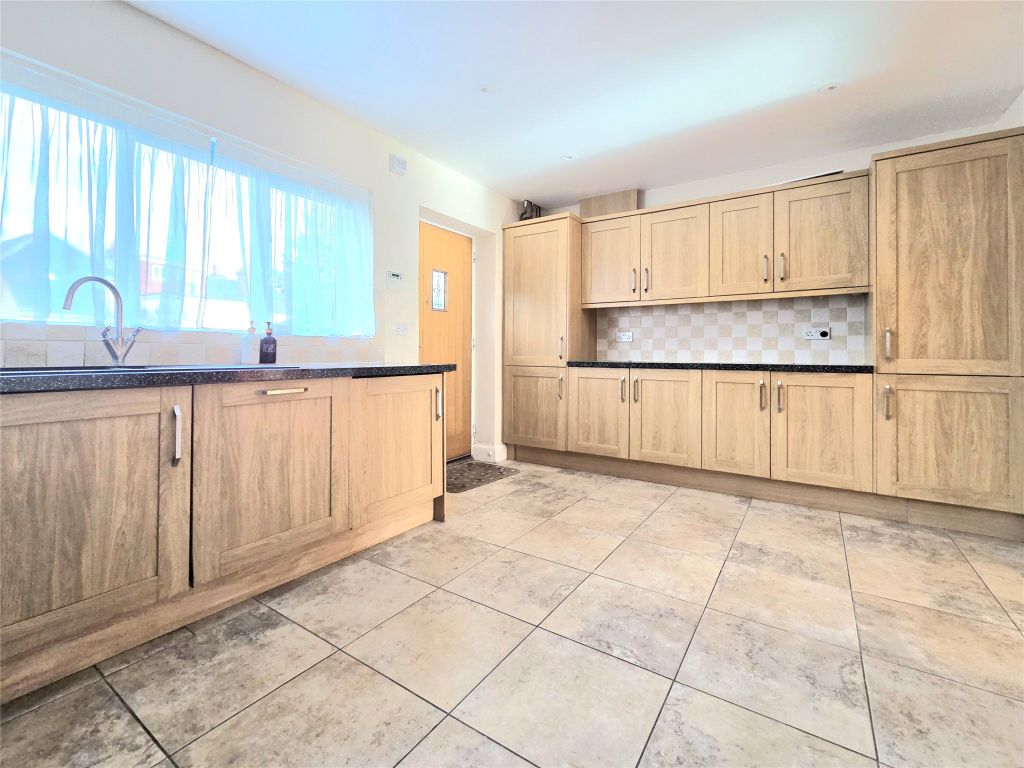 Property photo 2 of 12 Picture No. 25