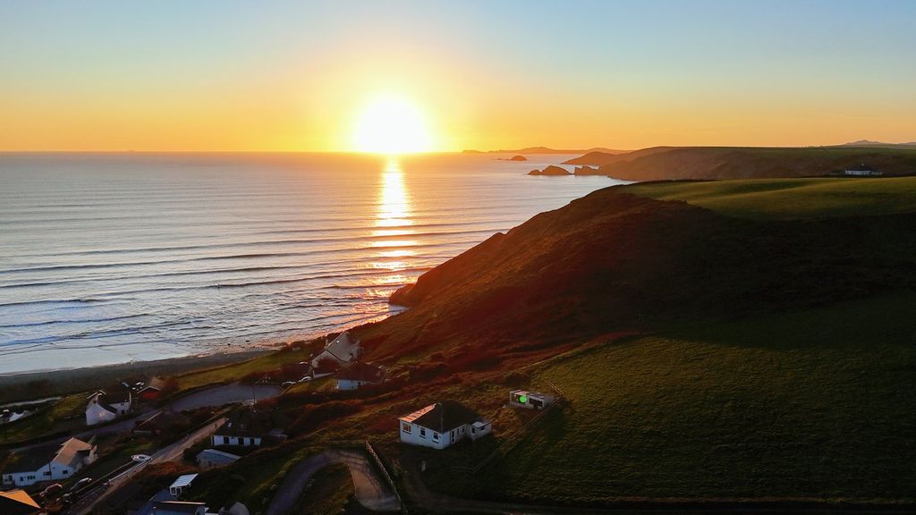 Property photo 3 of 26