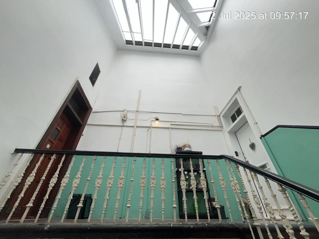 Property photo 1 of 3