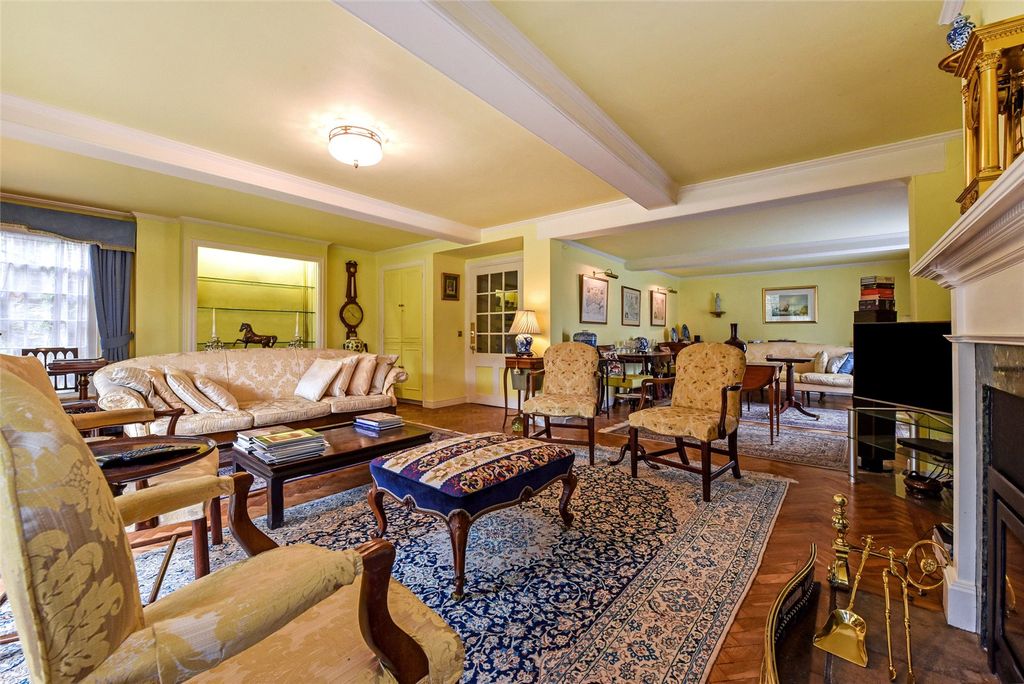 Property photo 3 of 20 Drawing Room