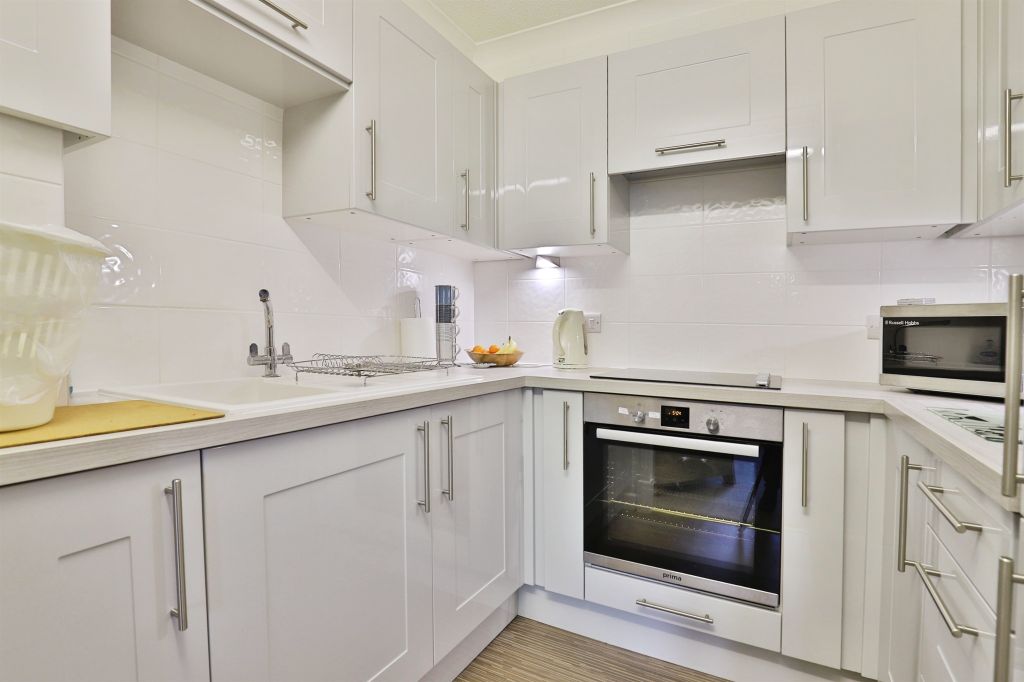 Property photo 3 of 17