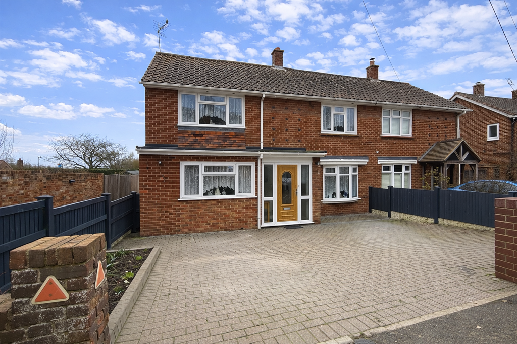 Property photo 1 of 12