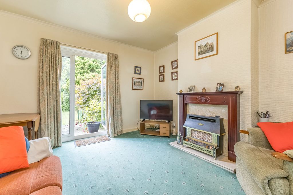 Property photo 3 of 19 Dining Room