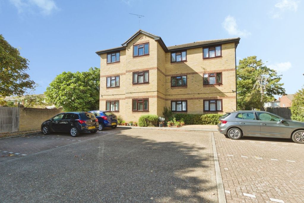 Property photo 1 of 12