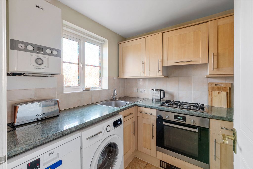 Property photo 3 of 13 Kitchen