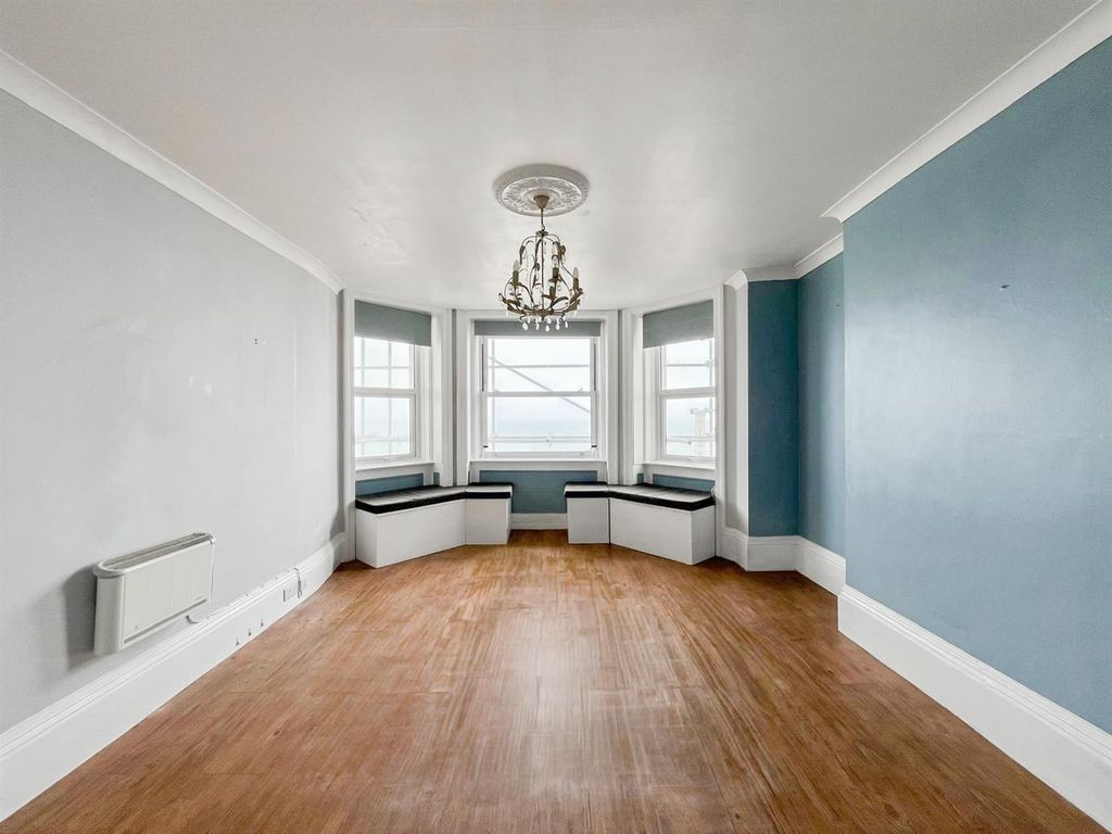 Property photo 2 of 13 11-F7A360Ac-2275-4d96-A68F-989B41276F8E.Jpg