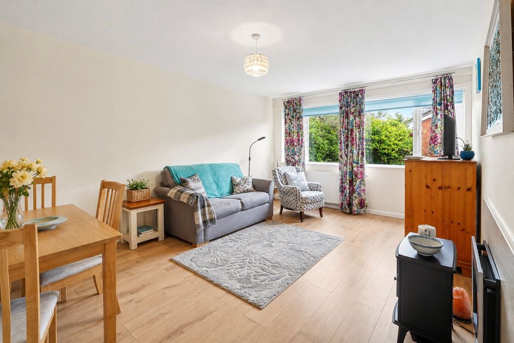 Property photo 2 of 14 2 - Picture No. 09