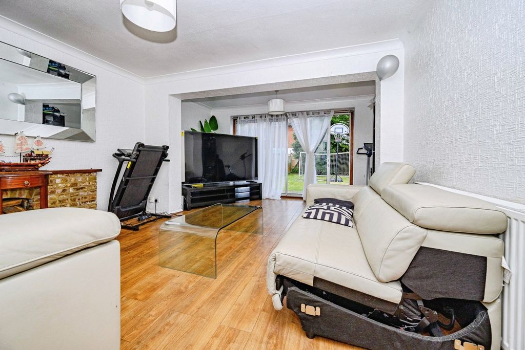 Property photo 3 of 15 Pbox-Img.Jpg