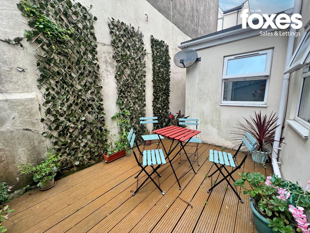 Property photo 1 of 11 2705770