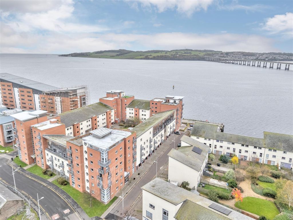 Property photo 1 of 14 38 Thorter Row Dundee-3.Jpg