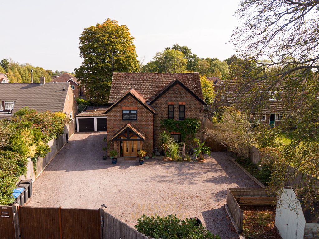 Property photo 1 of 41