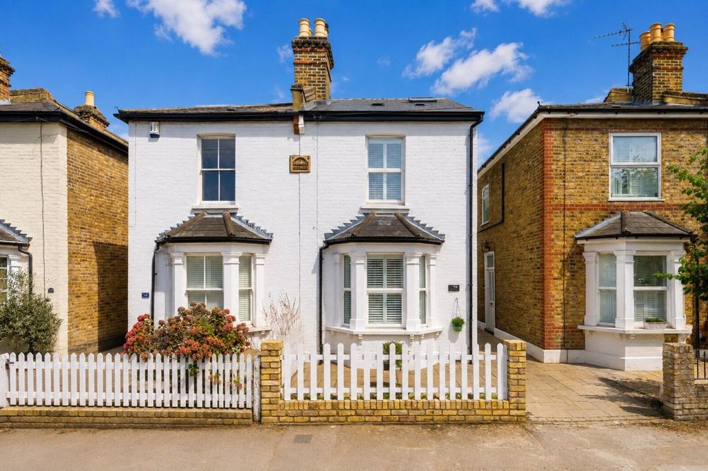 Property photo 1 of 36