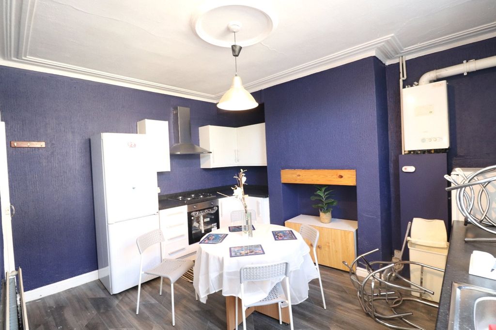 Property photo 2 of 11 Picture No. 42