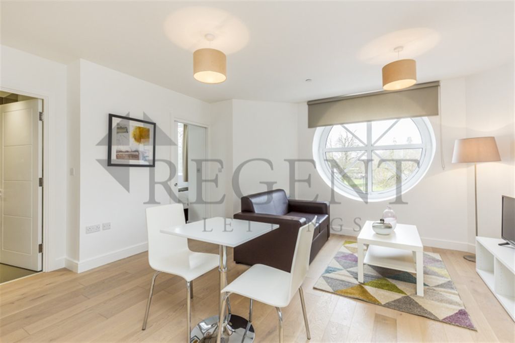 Property photo 1 of 6 Reception