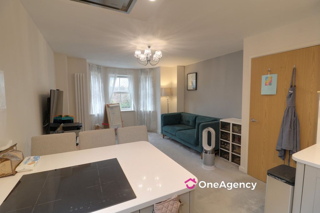 Property photo 3 of 9