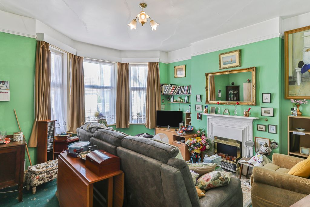 Property photo 2 of 15 Img_6808