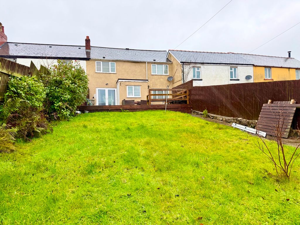 Property photo 1 of 25