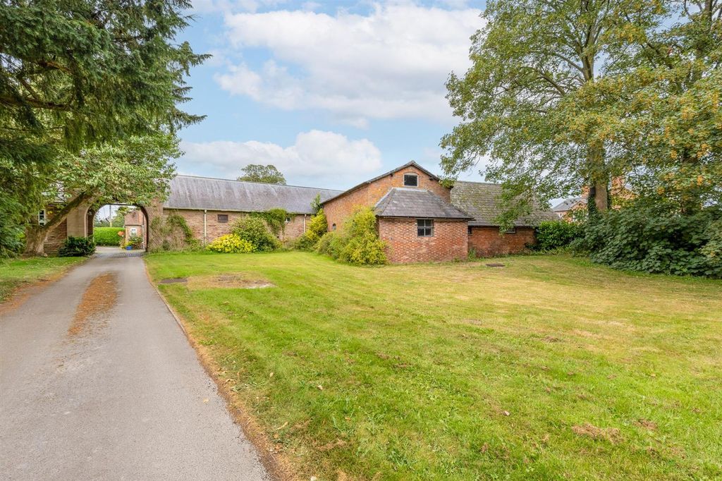 Property photo 2 of 21 5Stokebarns-33.Jpg