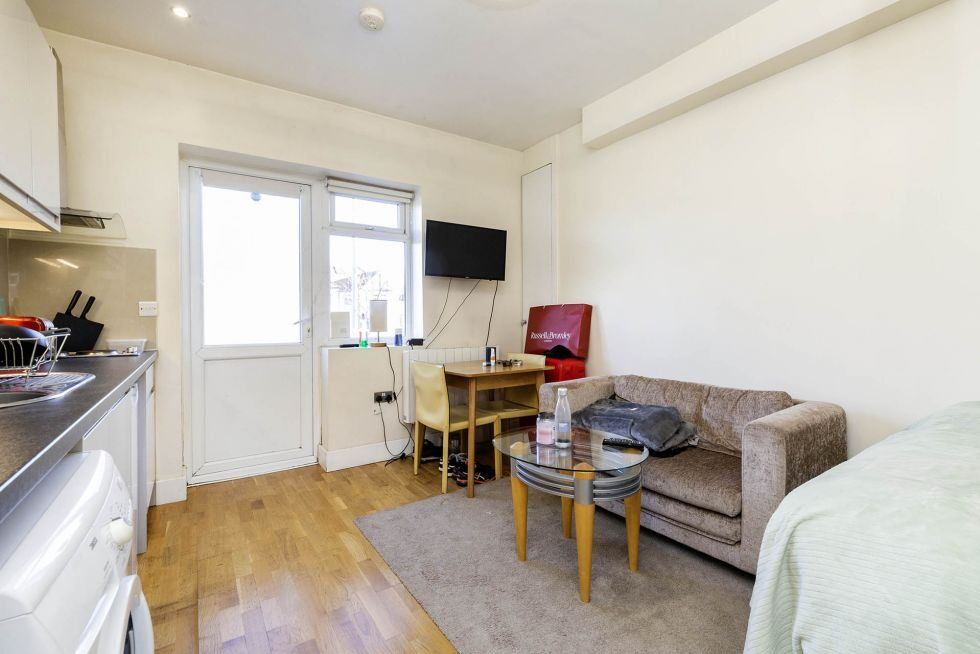 Property photo 2 of 7