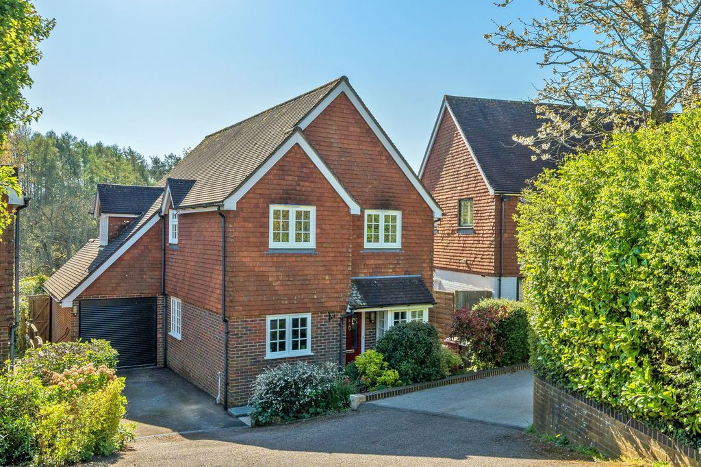 Property photo 1 of 23 Elevated Front Aspect