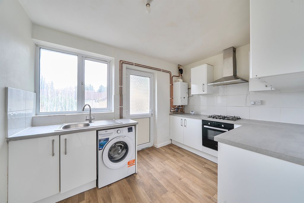 Property photo 2 of 13