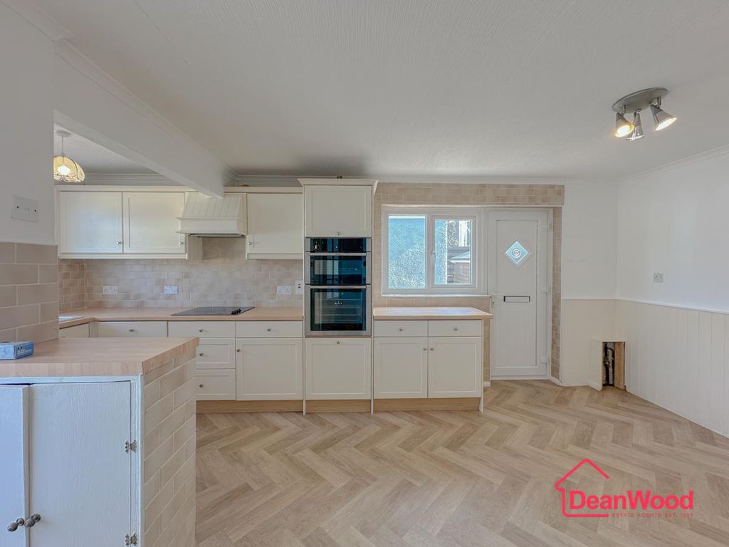 Property photo 3 of 21 No-03.Jpg