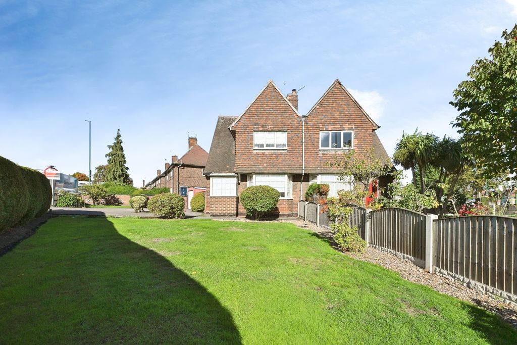 Property photo 2 of 16 Pbox-Img.Jpg