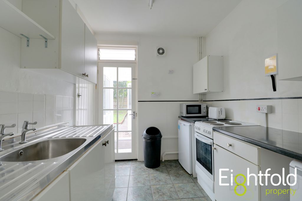 Property photo 3 of 11 Image