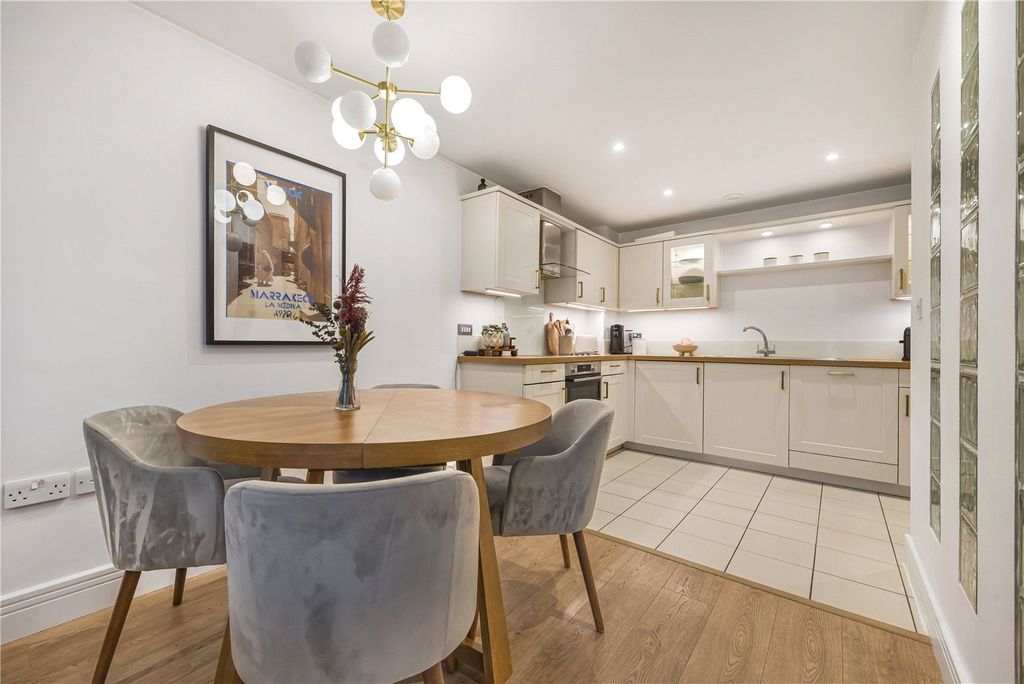 Property photo 2 of 16 Picture No. 04