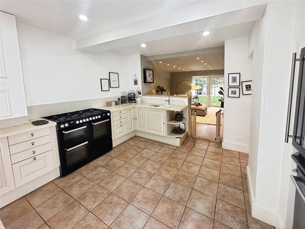 Property photo 3 of 33 Open Plan Living