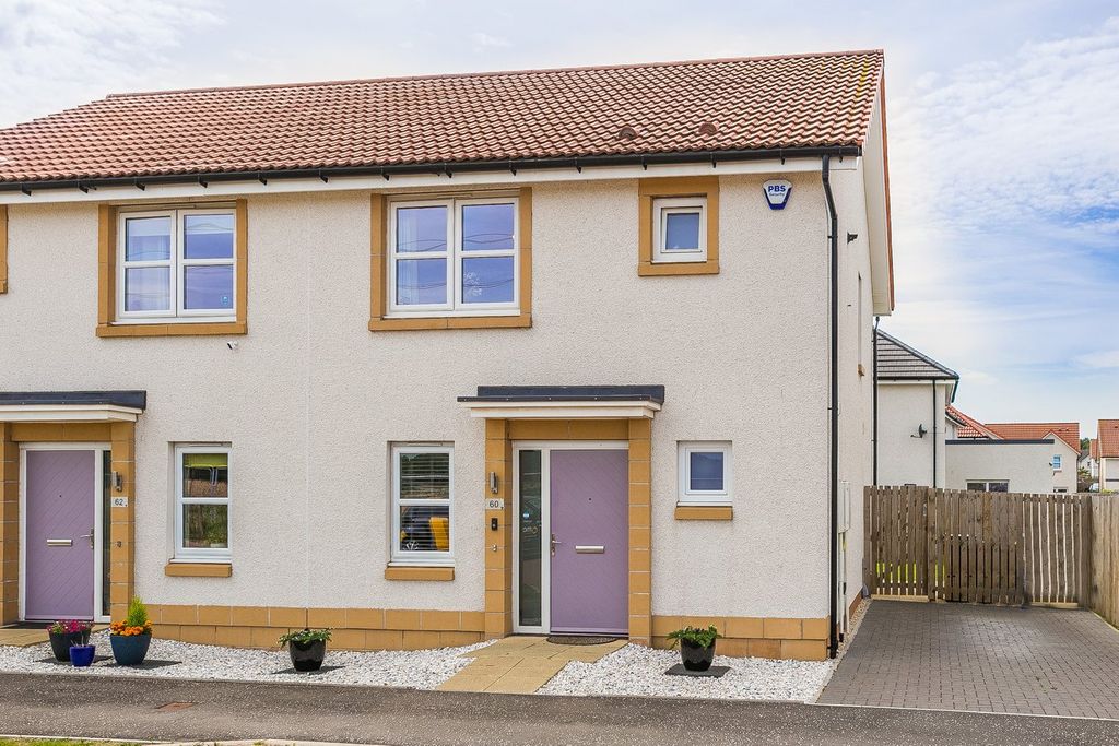 Property photo 1 of 34