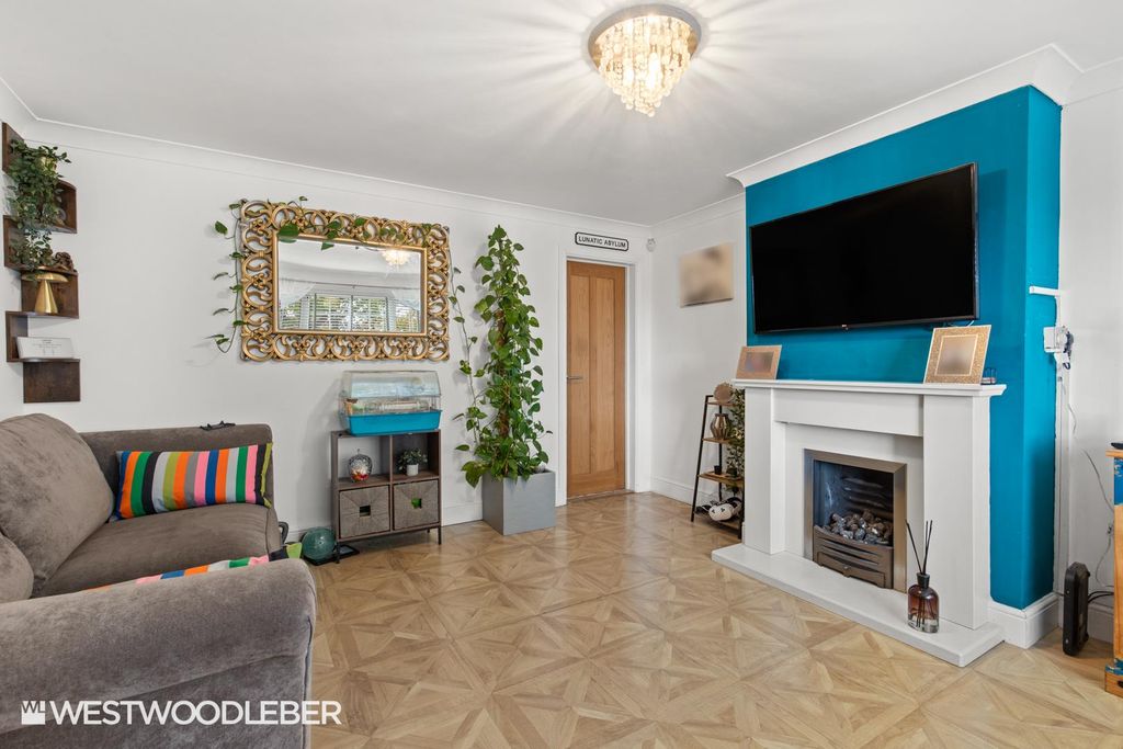 Property photo 2 of 19 Dorchesteravenue_3.Jpg