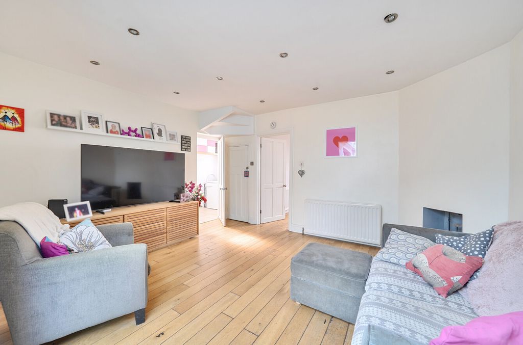 Property photo 2 of 18 Picture 2