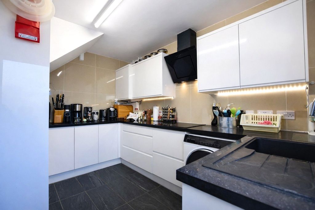 Property photo 3 of 9 Picture No. 07