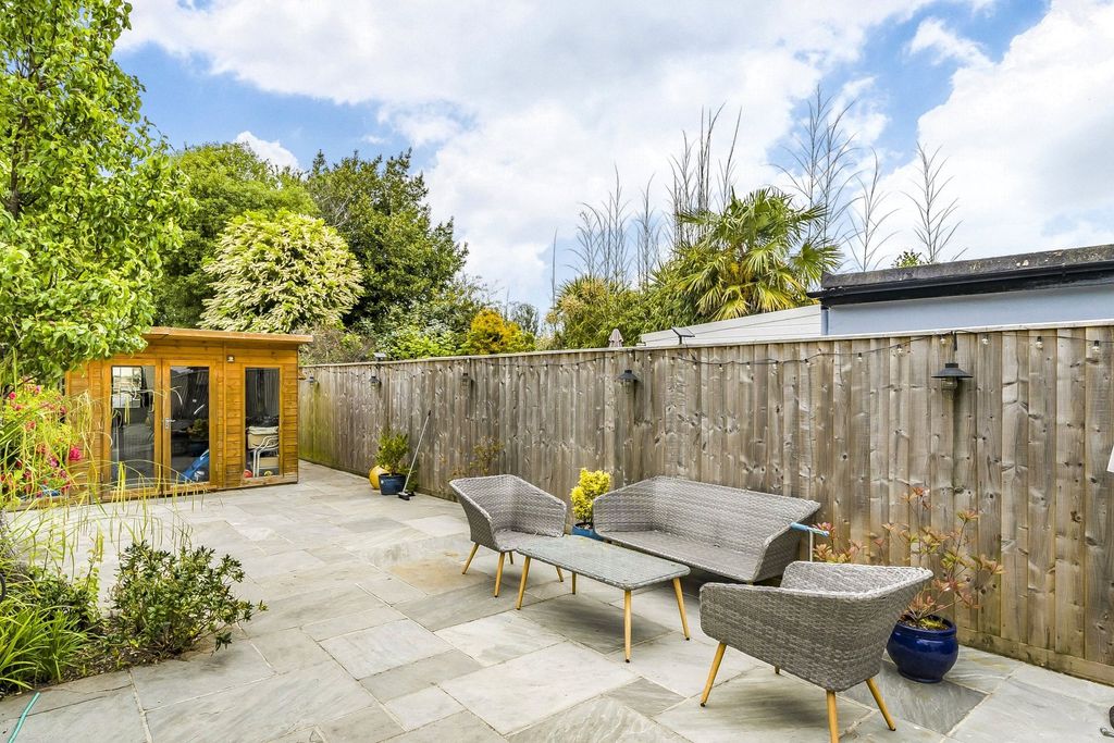 Property photo 3 of 23 Picture No. 37