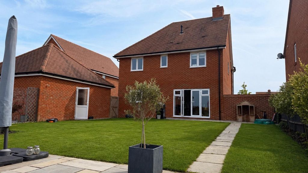 Property photo 2 of 14