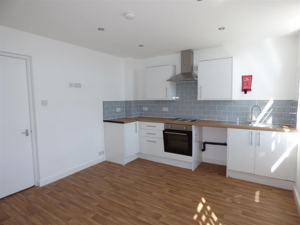 Property photo 2 of 6 Kitchen 1.Jpg