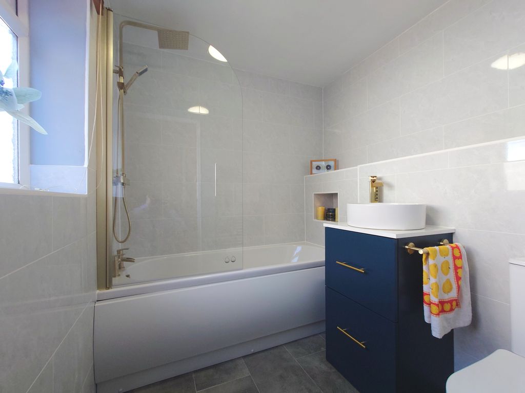 Property photo 3 of 32