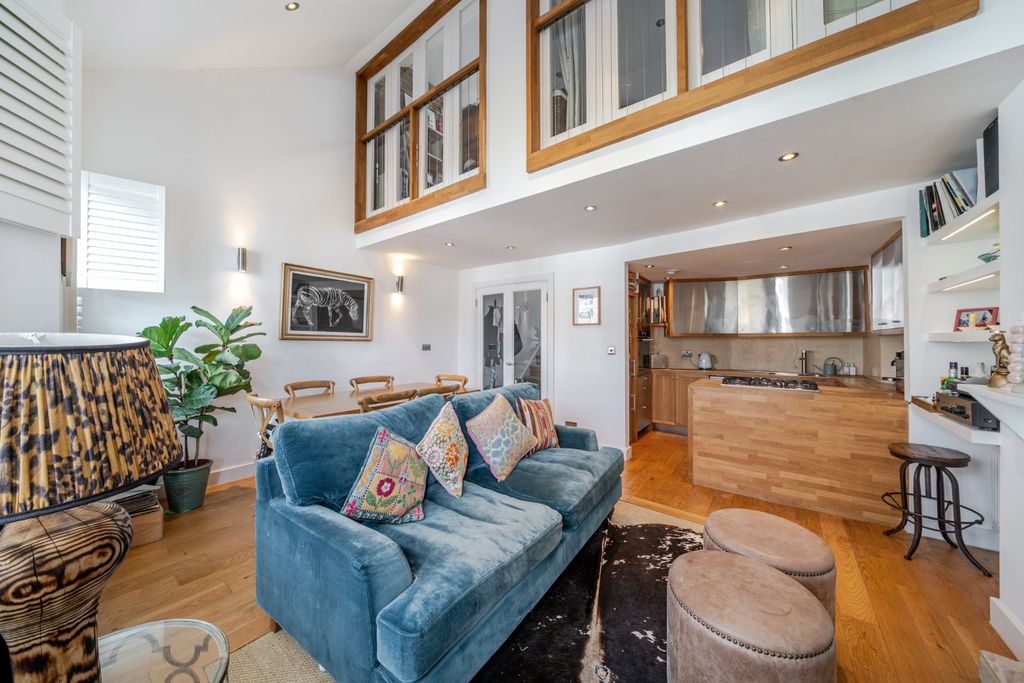 Property photo 2 of 14 Picture No. 17