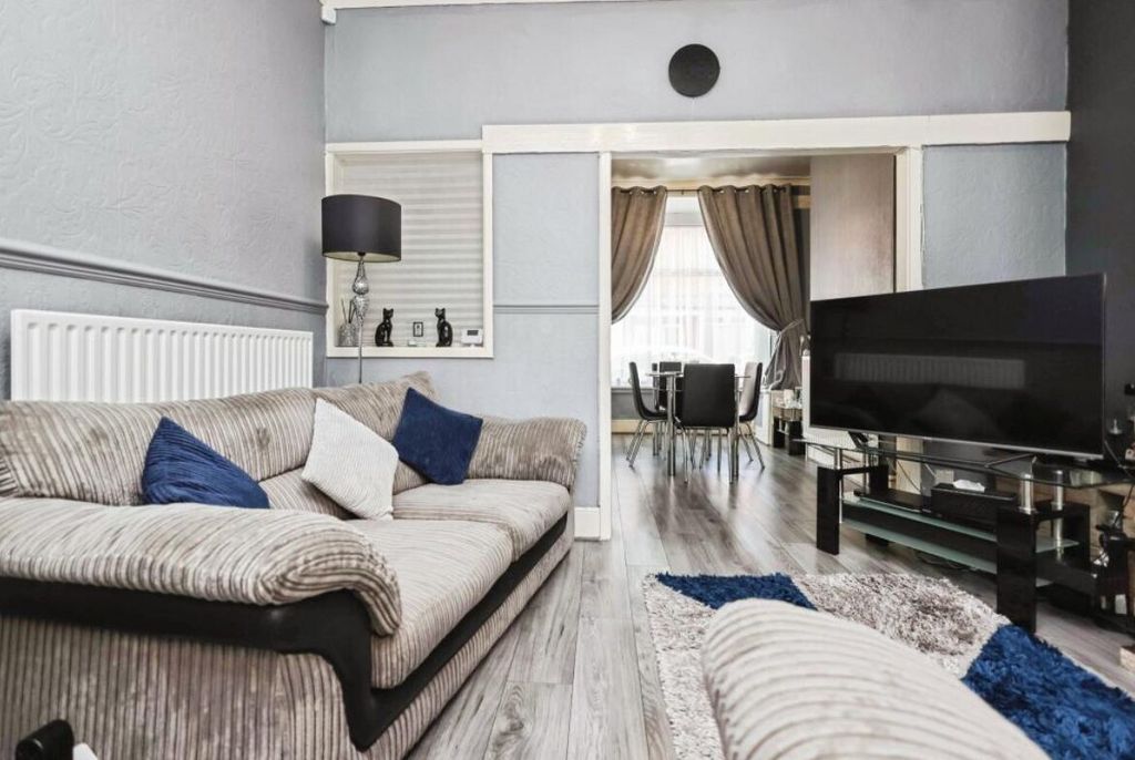 Property photo 2 of 6