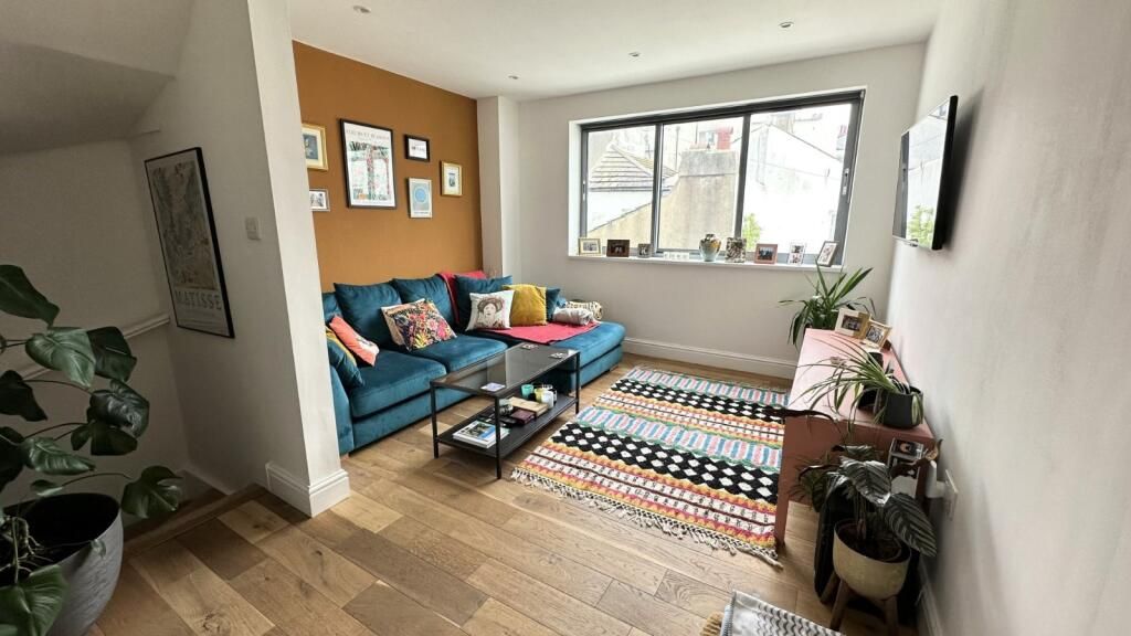 Property photo 3 of 15 1