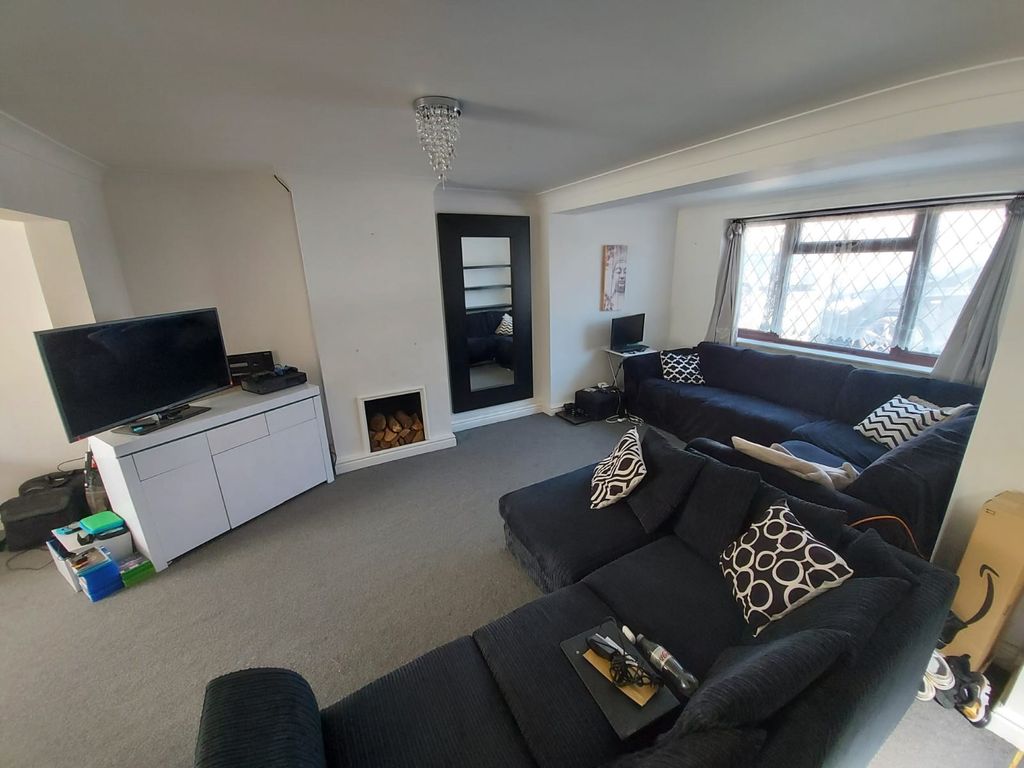 Property photo 3 of 13 2520-Hr-3.Jpg