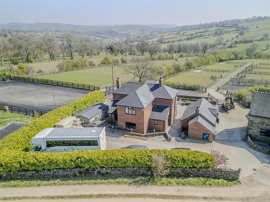 Property photo 3 of 75 Drone