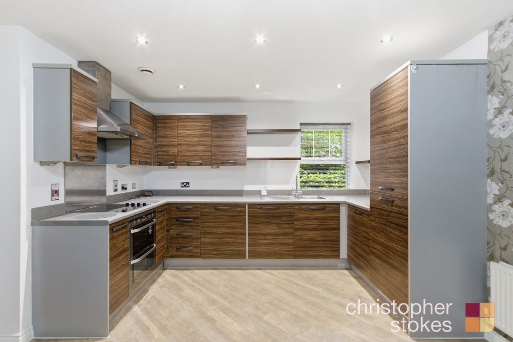 Property photo 3 of 13 5195483
