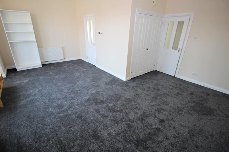 Property photo 2 of 6 Lounge